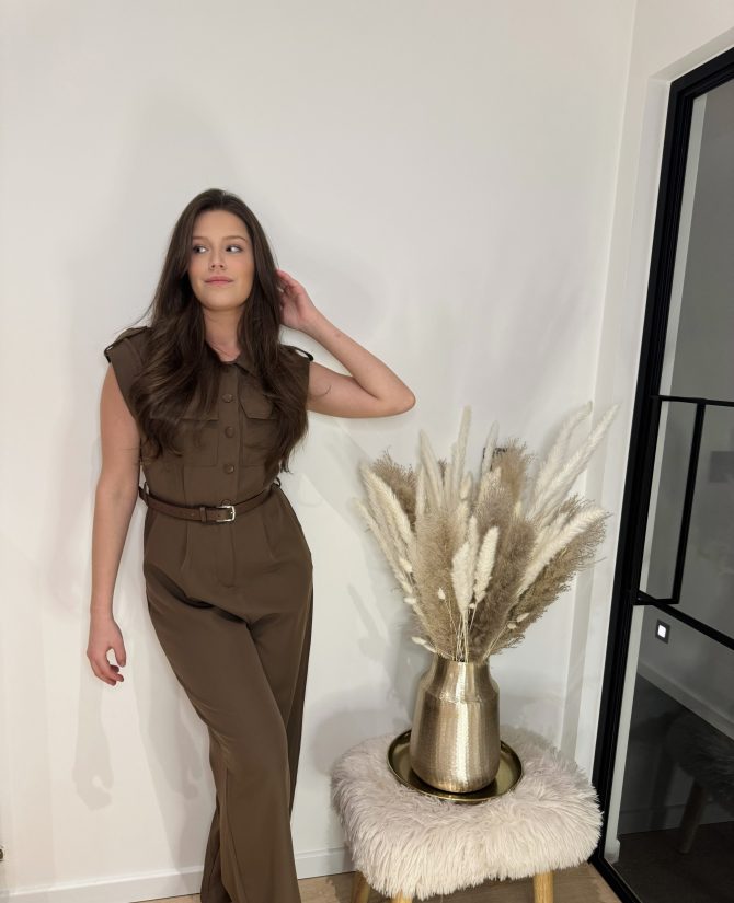 Casual chic jumpsuit brown