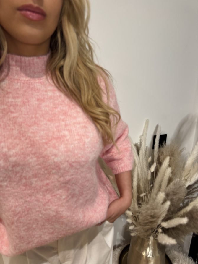Pink sweater short sleeve